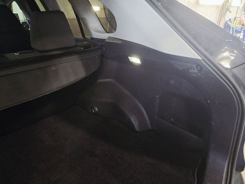 Used 2022 Toyota RAV4 XLE AWD/4WD image 32