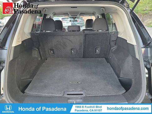 Used 2024 Nissan Rogue S FWD image 27