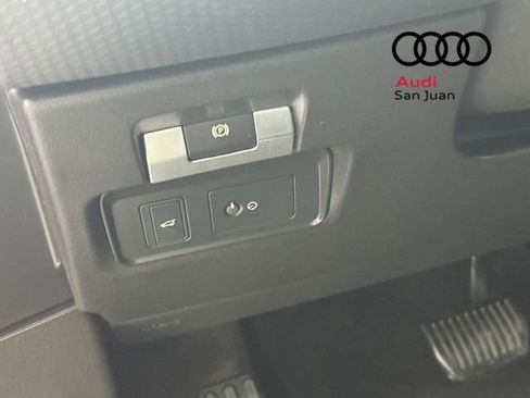 Used 2020 Land Rover Range Rover Evoque S image 34