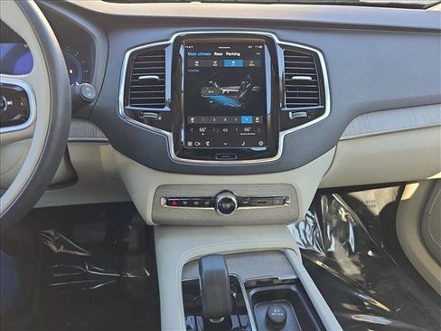 Used 2025 Volvo XC90 B6 Plus w/ Protection Package Premier image 21