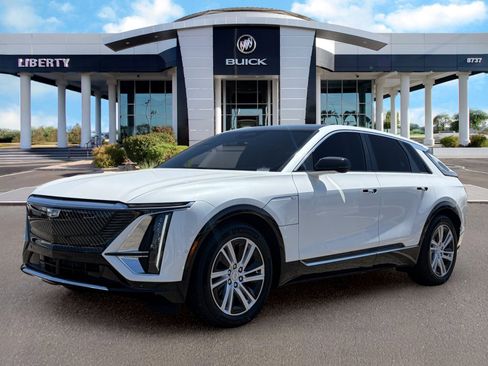 Used 2024 Cadillac Lyriq Tech w/ Driver Assist Package RWD image 8