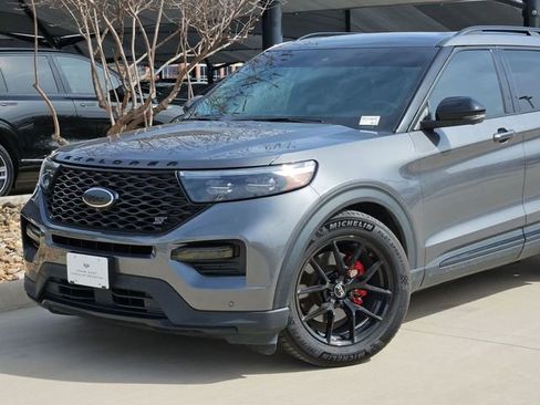 Used 2023 Ford Explorer ST w/ Equipment Group 401A image 6