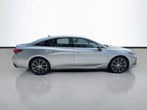 Used 2022 Toyota Avalon Touring w/ Carpet Mat Package (TMS) FWD image 8