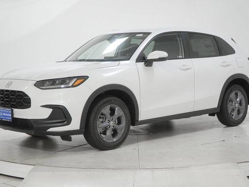 New 2026 Honda HR-V LX image 3