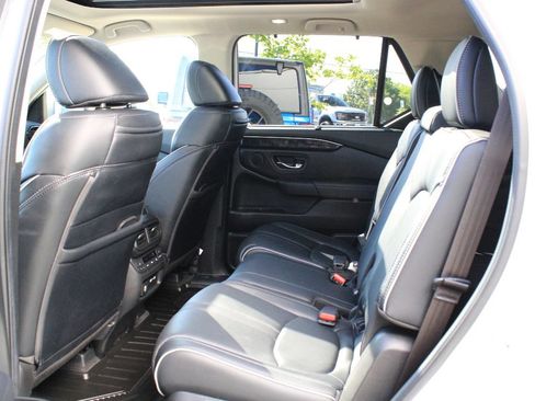 Used 2023 Honda Pilot Elite image 32