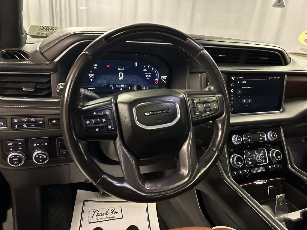 Used 2024 GMC Yukon XL Denali Ultimate AWD/4WD image 15