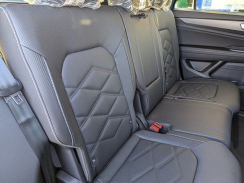 New 2026 Volkswagen Atlas Cross Sport SE image 28