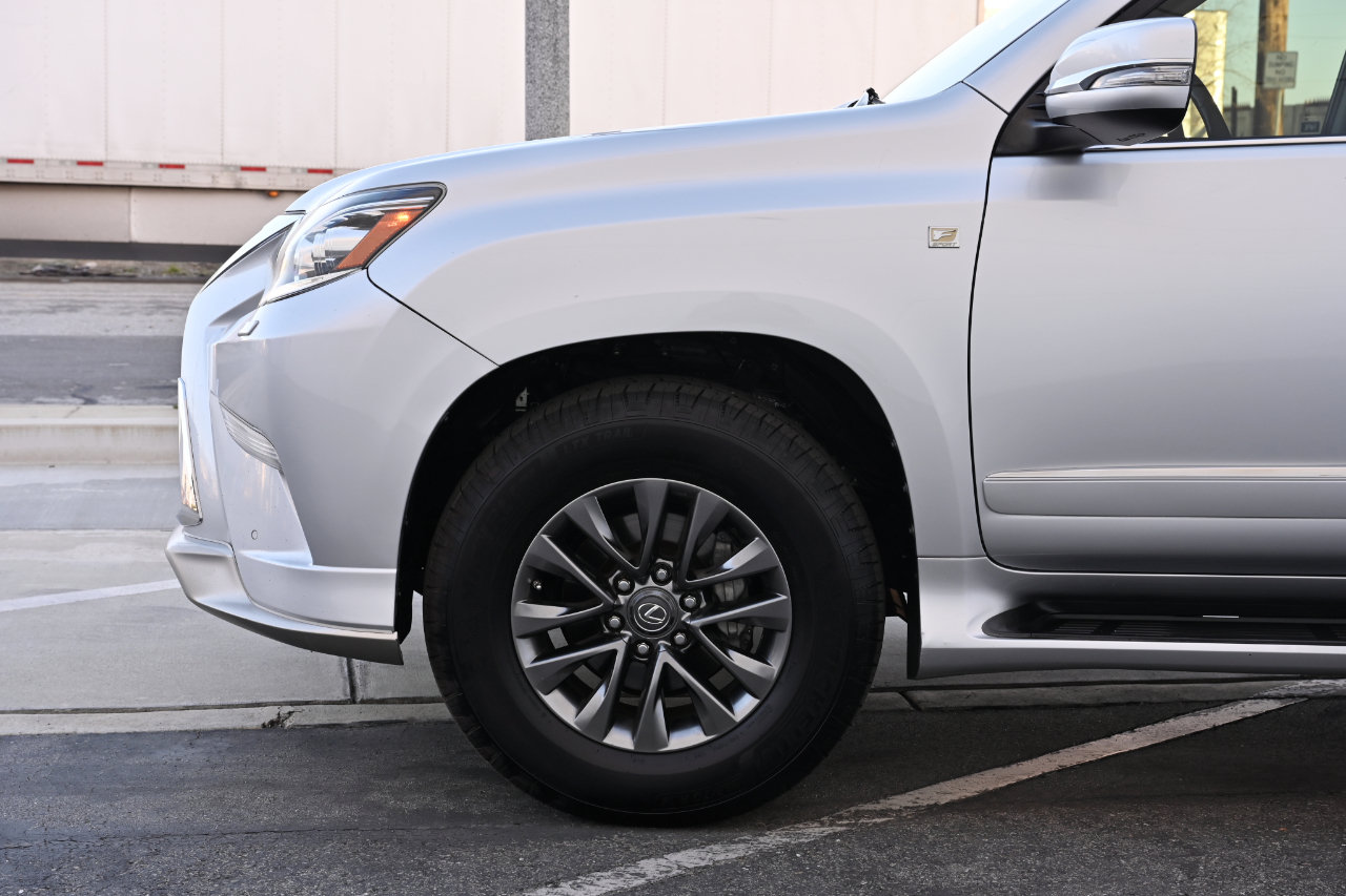 Used 2018 Lexus GX 460 Premium AWD/4WD image 35