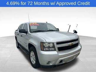 Used 2010 Chevrolet Avalanche LS video 1