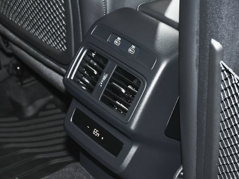 Used 2025 Audi SQ5 Premium Plus w/ Premium Plus Package AWD/4WD image 60