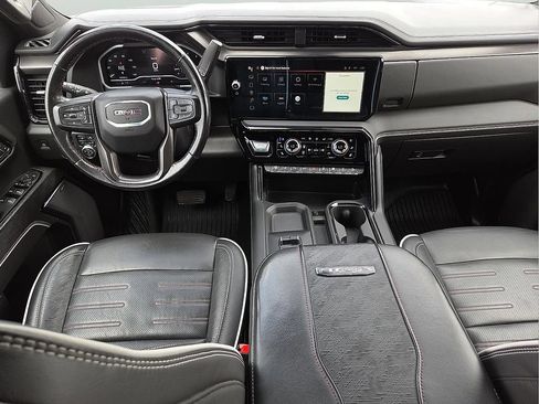 Used 2024 GMC Sierra 2500 AT4X w/ AT4X AEV Edition AWD/4WD image 11