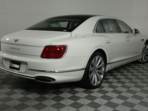 New 2026 Bentley Flying Spur Plug-In Hybrid image 9