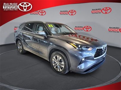 Certified 2025 Toyota Highlander XLE