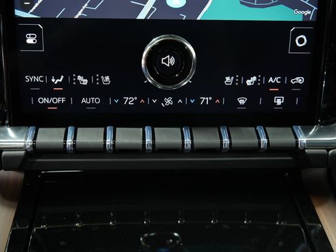 New 2026 GMC Yukon Denali w/ Denali Reserve Package AWD/4WD image 44