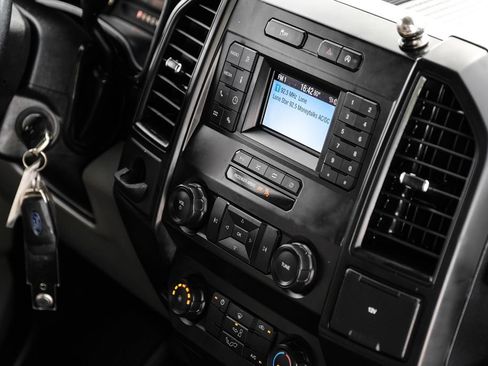 Used 2020 Ford F150 XL w/ Equipment Group 101A Mid RWD image 18