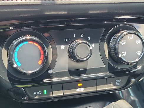 Used 2022 Honda HR-V Sport image 30