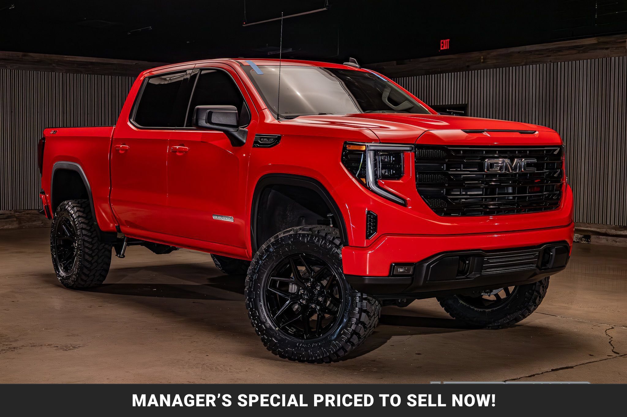Used 2025 GMC Sierra 1500 Elevation w/ X31 Off-Road Package AWD/4WD image 1