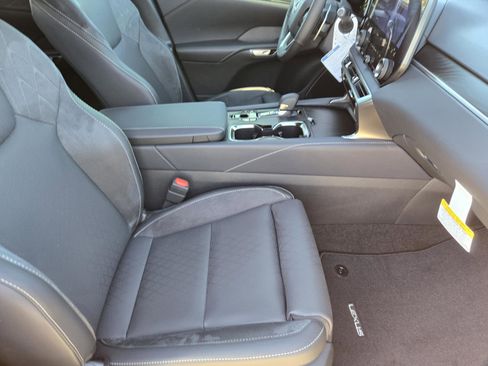 New 2026 Lexus RX 450h 450h+ Luxury image 9