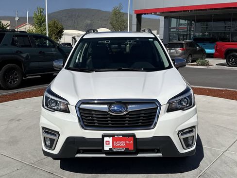 Used 2020 Subaru Forester Touring AWD/4WD image 3