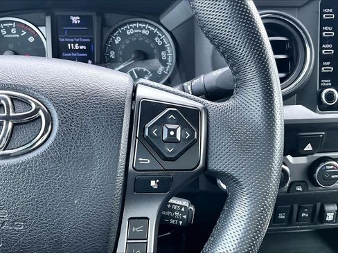 Used 2021 Toyota Tacoma TRD Off-Road w/ Technology Package AWD/4WD image 24