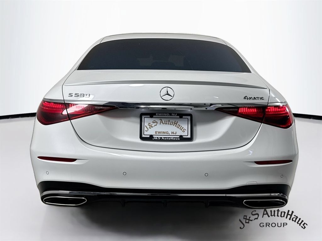 Used 2025 Mercedes-Benz S 580 4MATIC Sedan w/ AMG Line Package image 6