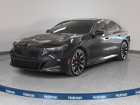 Used 2026 BMW 550e xDrive AWD/4WD image 1