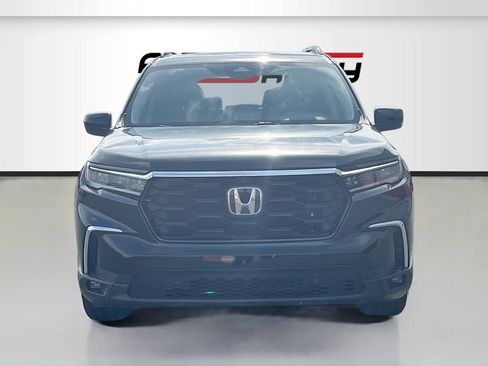 Used 2025 Honda Pilot Elite image 2