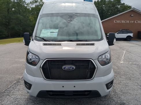 Used 2024 Ford Transit 350 XLT image 7