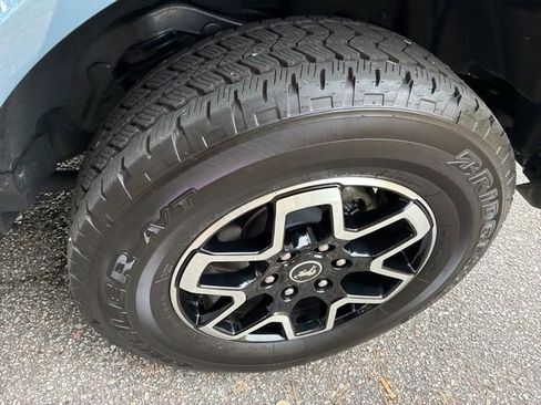 Used 2025 Ford Bronco Outer Banks image 12