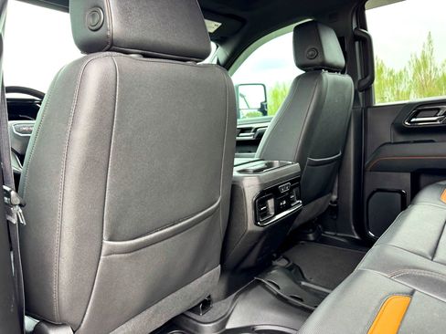 Used 2024 GMC Sierra 2500 AT4 w/ AT4 Preferred Package image 21