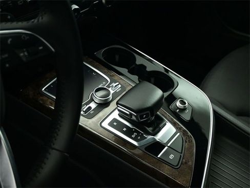 Used 2017 Audi Q7 3.0T Premium Plus image 20