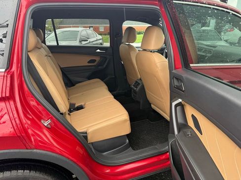 Used 2022 Volkswagen Tiguan SE image 27