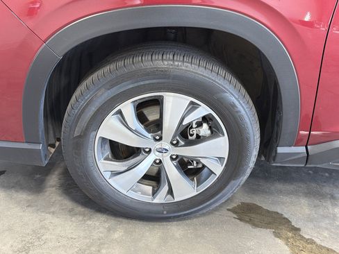Certified 2025 Subaru Ascent Premium AWD/4WD image 15