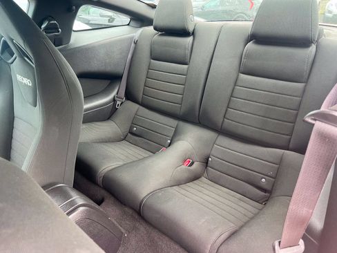 Used 2014 Ford Mustang Coupe RWD image 16