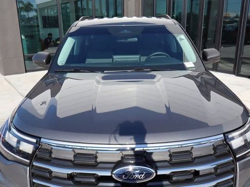 Used 2025 Ford Explorer Active image 20