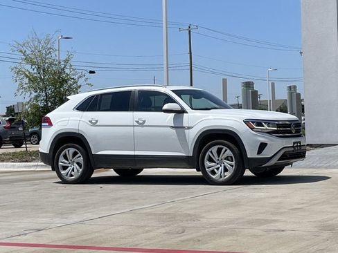 Used 2020 Volkswagen Atlas Cross Sport SEL w/ Cross Sport MDO Package FWD image 6
