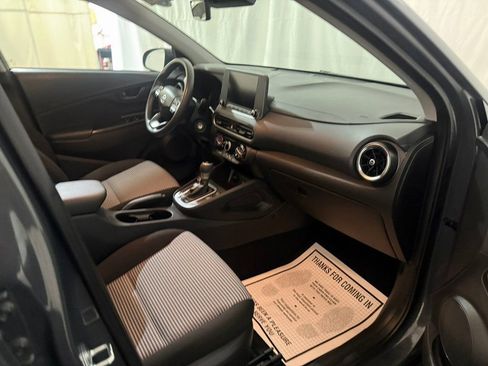 Used 2023 Hyundai Kona SE image 28