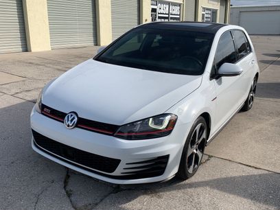 Used 2017 Volkswagen GTI SE