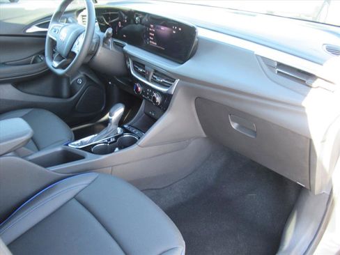Used 2025 Buick Encore GX Sport Touring w/ Advanced Technology Package image 10