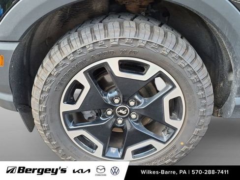 Used 2023 Ford Bronco Sport Outer Banks w/ Tech Package AWD/4WD image 11
