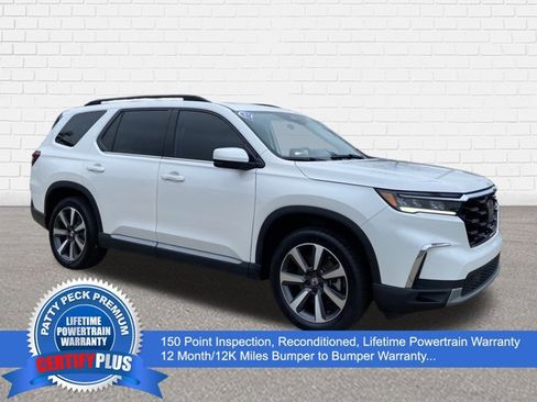 Used 2023 Honda Pilot Touring image 1