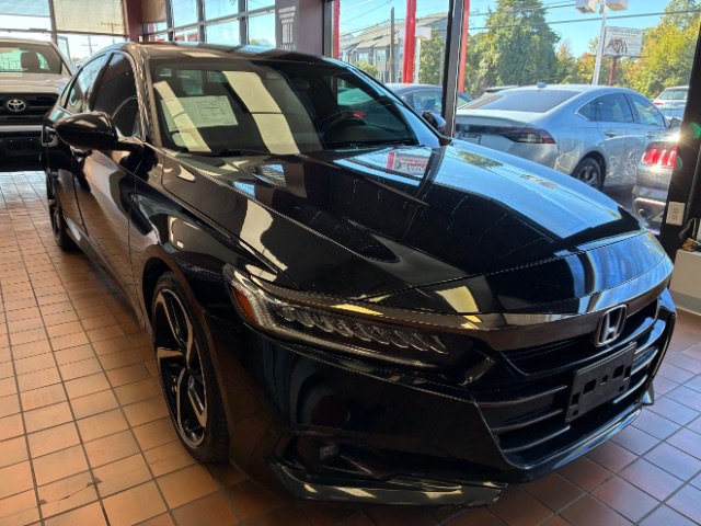 Used 2022 Honda Accord Sport image 1