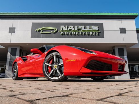 Used 2019 Ferrari 488 GTB image 5