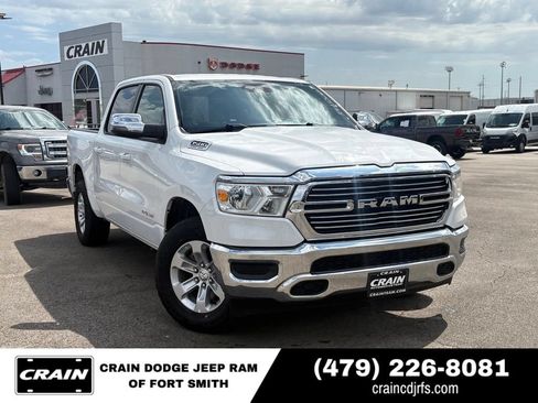 Used 2024 RAM 1500 Laramie AWD/4WD image 1