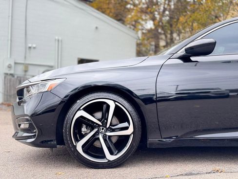 Used 2020 Honda Accord Sport image 10