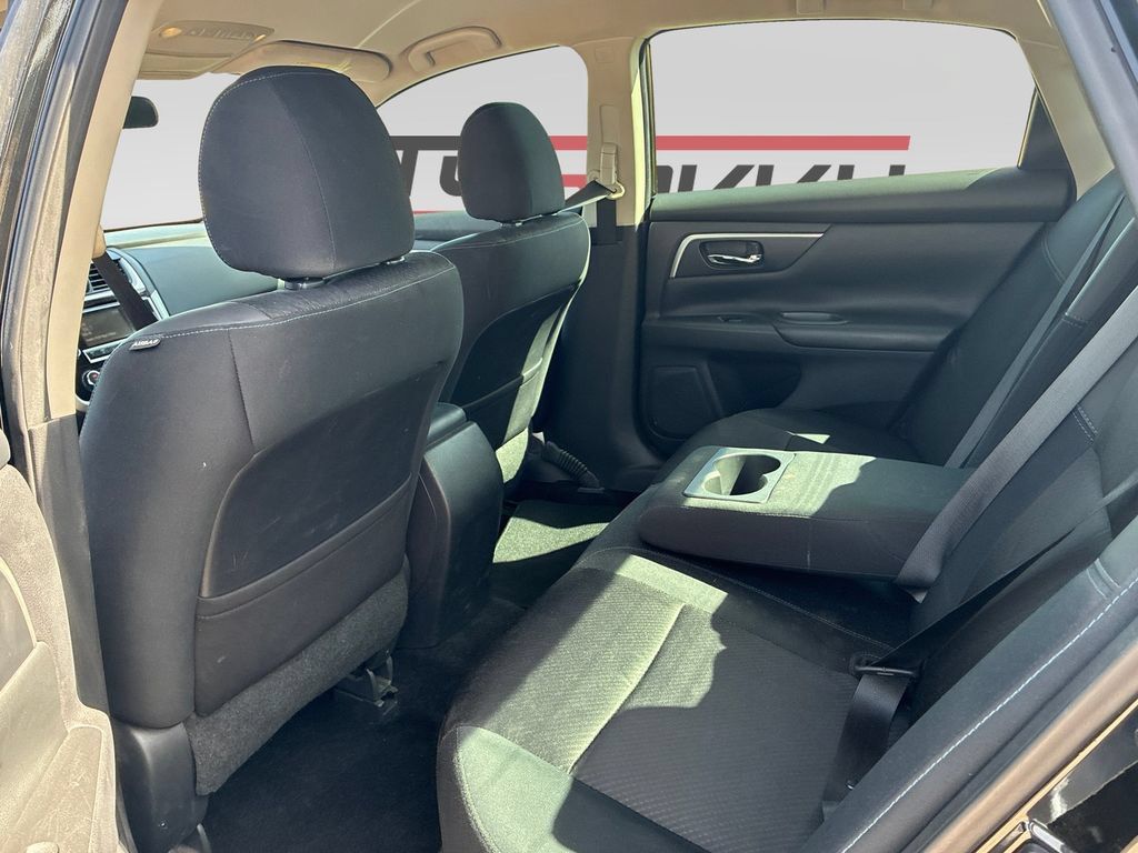 Used 2018 Nissan Altima 2.5 SR FWD image 16