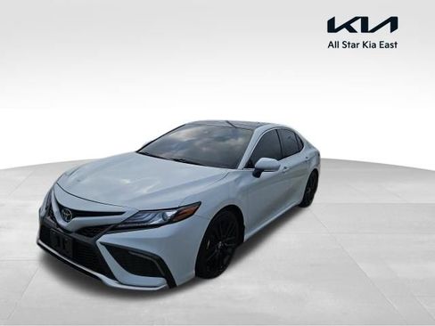 Used 2022 Toyota Camry XSE image 1