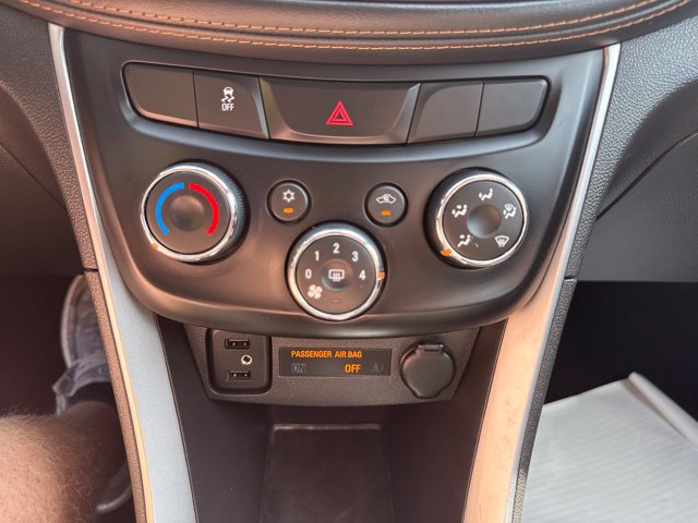 Used 2022 Chevrolet Trax LS w/ Tint and Cruise Package FWD image 18