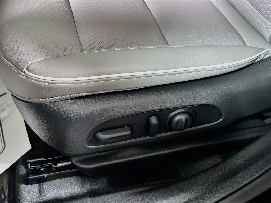 New 2026 Buick Envista Avenir FWD image 16