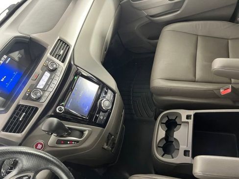 Used 2015 Honda Odyssey EX-L image 26